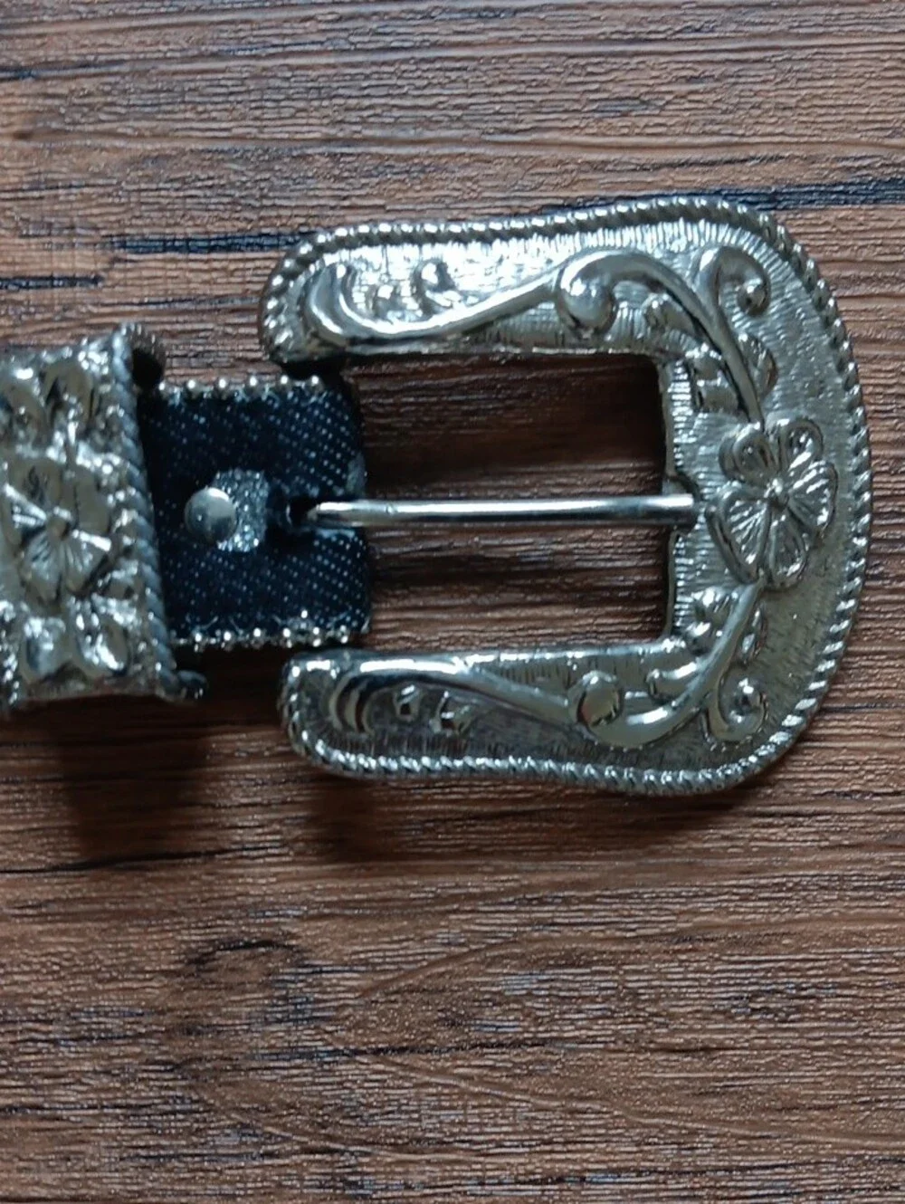 Y2K.Western-Inspired Black Embelished Denim Belt with Silver Floral Buckle